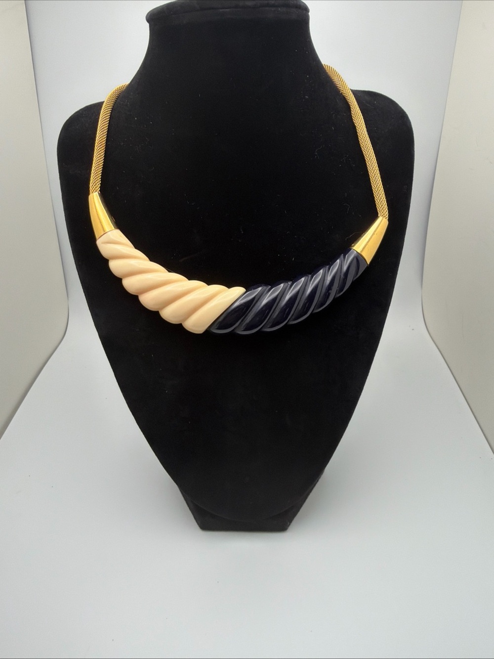 Givenchy 70’s Vintage Two-Tone Resin Necklace - Cream & Navy